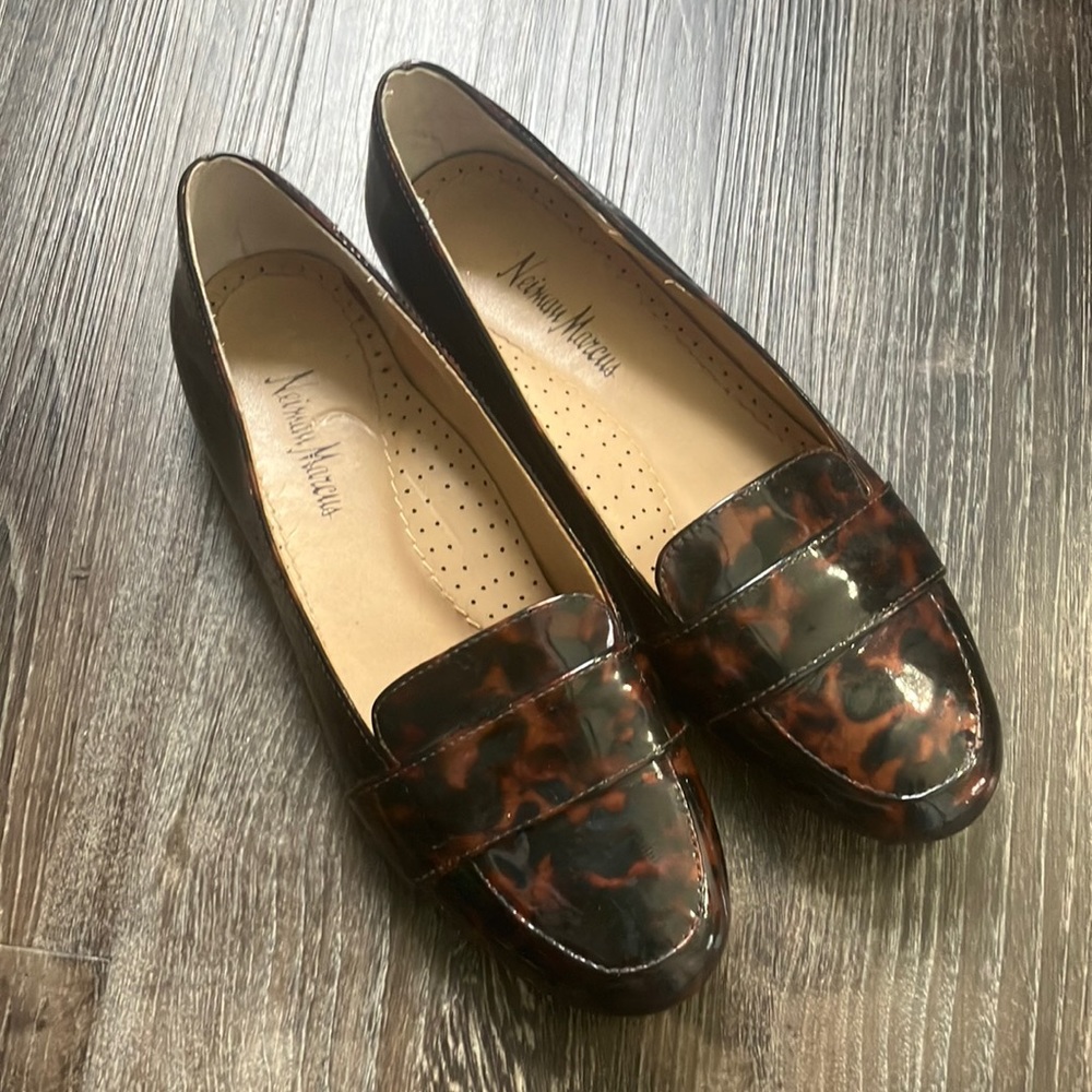 Neiman Marcus Patent leather 🐆 loafers